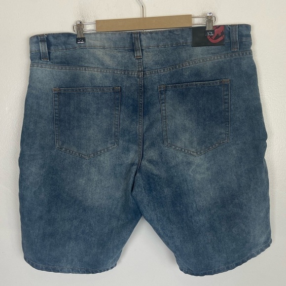 Ecko Untld Y2K Men's Denim Shorts Size 40 Relaxed Fit Color Blue Mid Wash - Picture 2 of 11